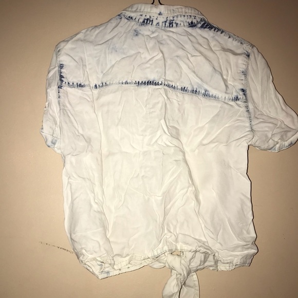 Button up t-shirt - Picture 4 of 4